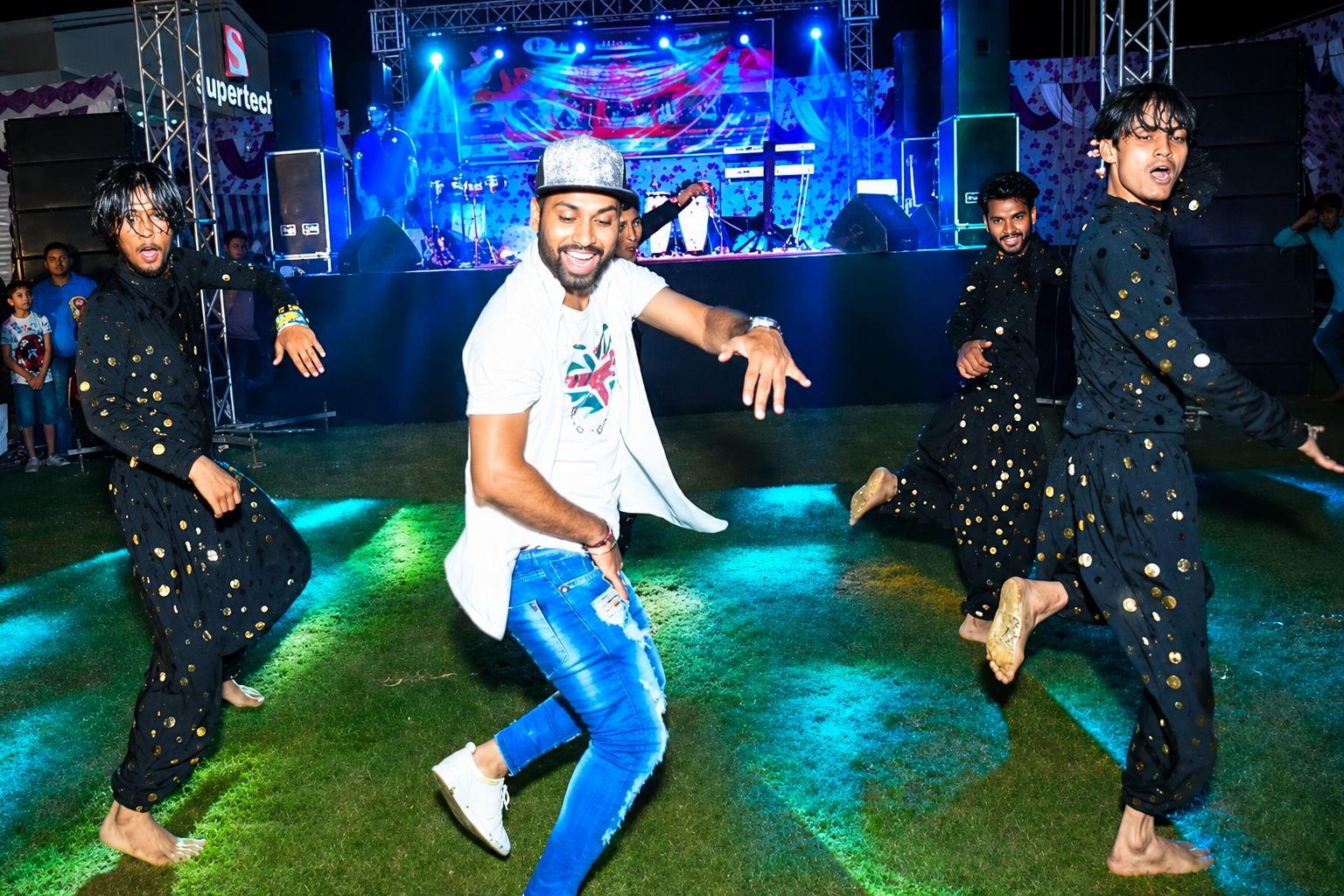 Kishor Dance Studio live dance performance